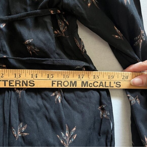 Rachel Mona Long Sleeve A Line Dress Black Leaf Print Tie Back Sz M - Picture 12 of 13